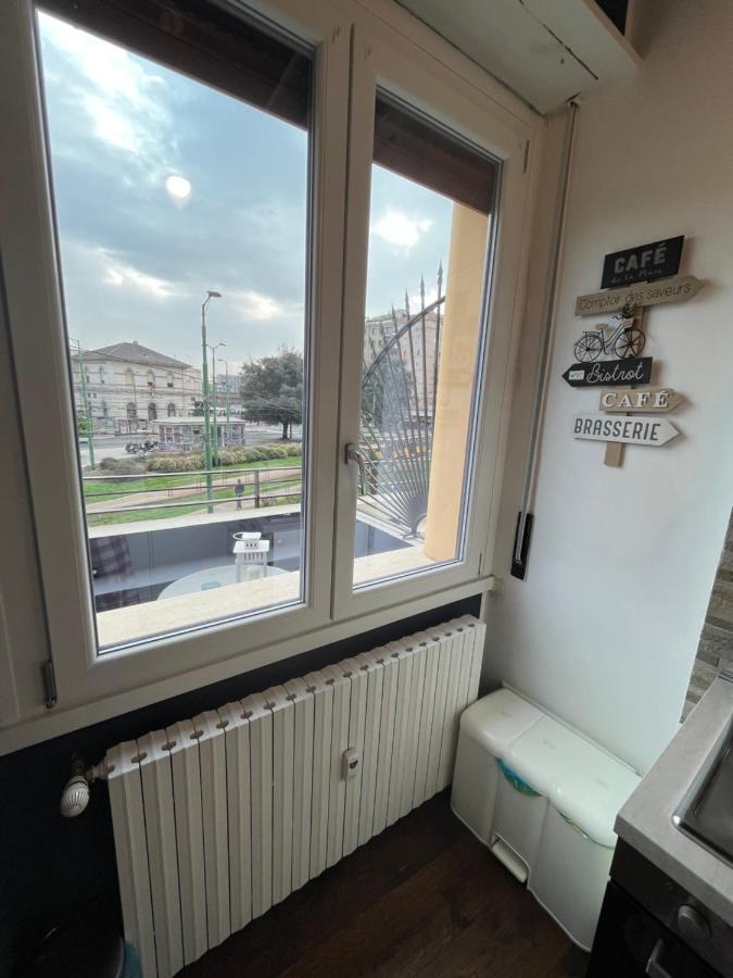 Citta Studi Apartment - Front Metro Lambrate Milan Bagian luar foto