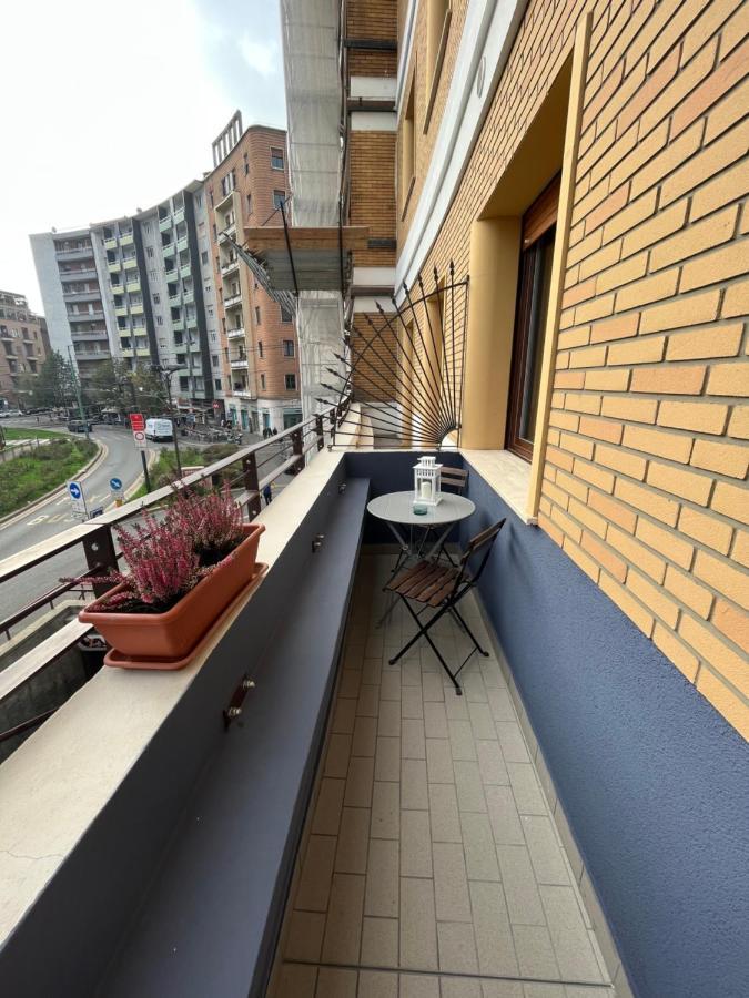 Citta Studi Apartment - Front Metro Lambrate Milan Bagian luar foto