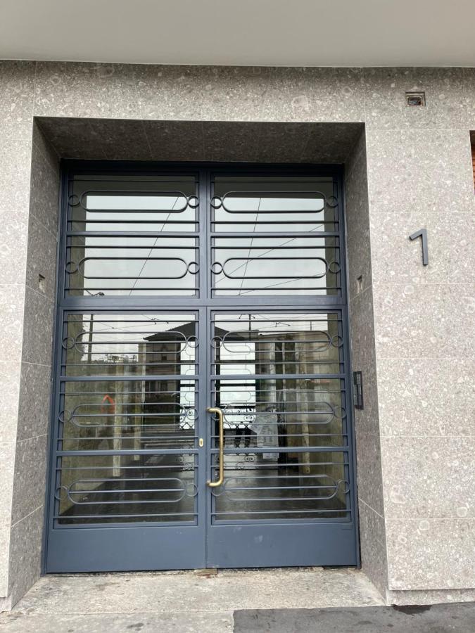 Citta Studi Apartment - Front Metro Lambrate Milan Bagian luar foto